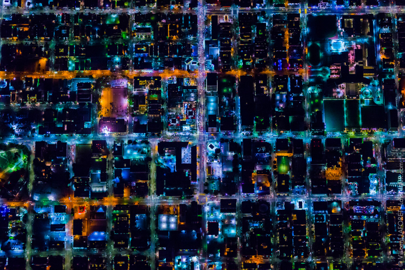 Illustration for article titled Spectacular aerial photos of Los Angeles shows it like you never seen it